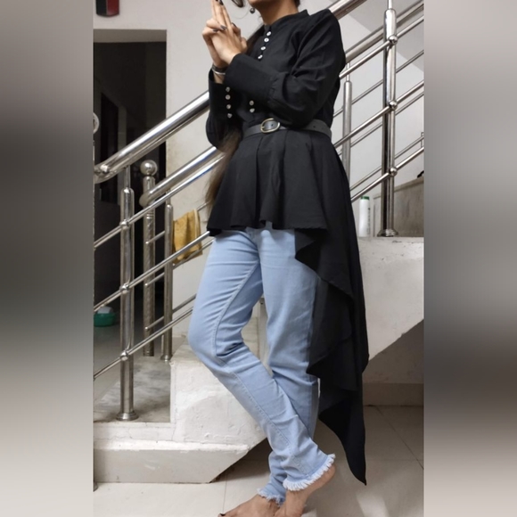 Black designer top - Picture 4 of 16